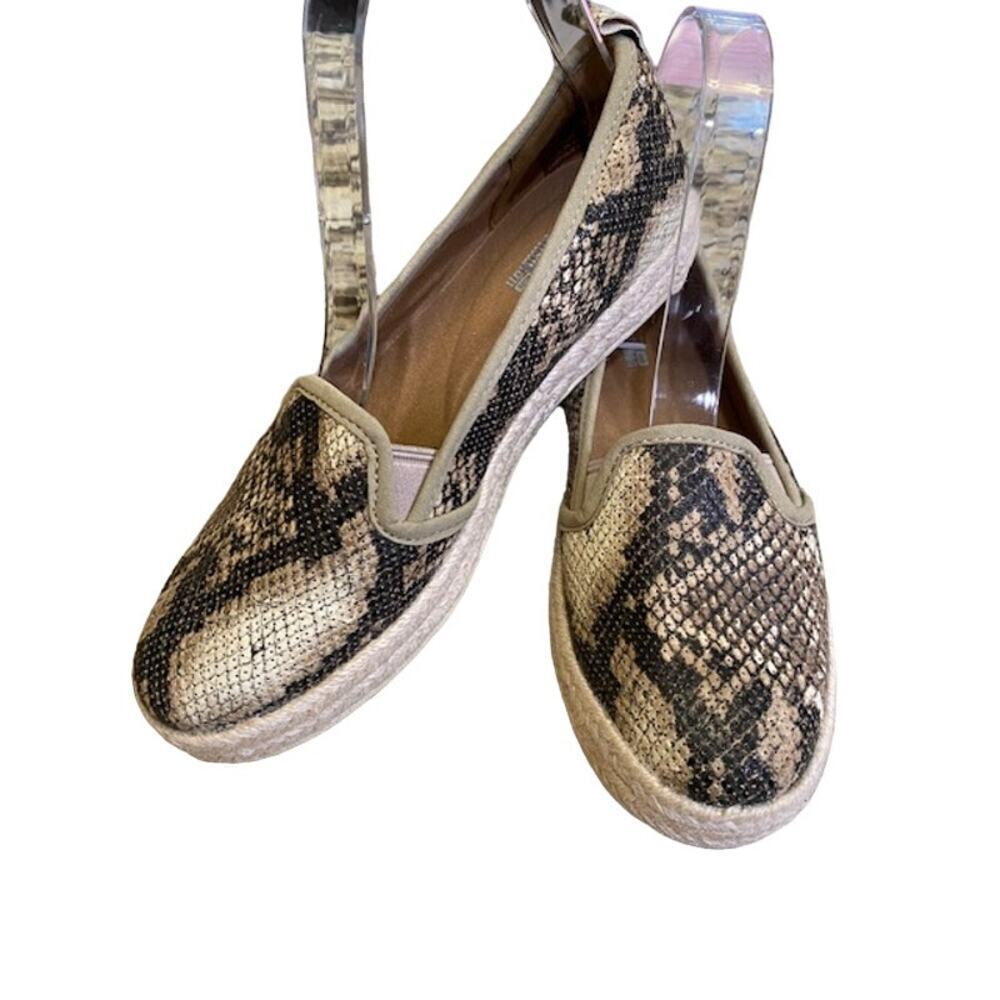 Clarks collection soft cushion Azella Snake Espadrille‎ Flats size 7M New